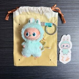 Labubu Pin for Love- Letter I